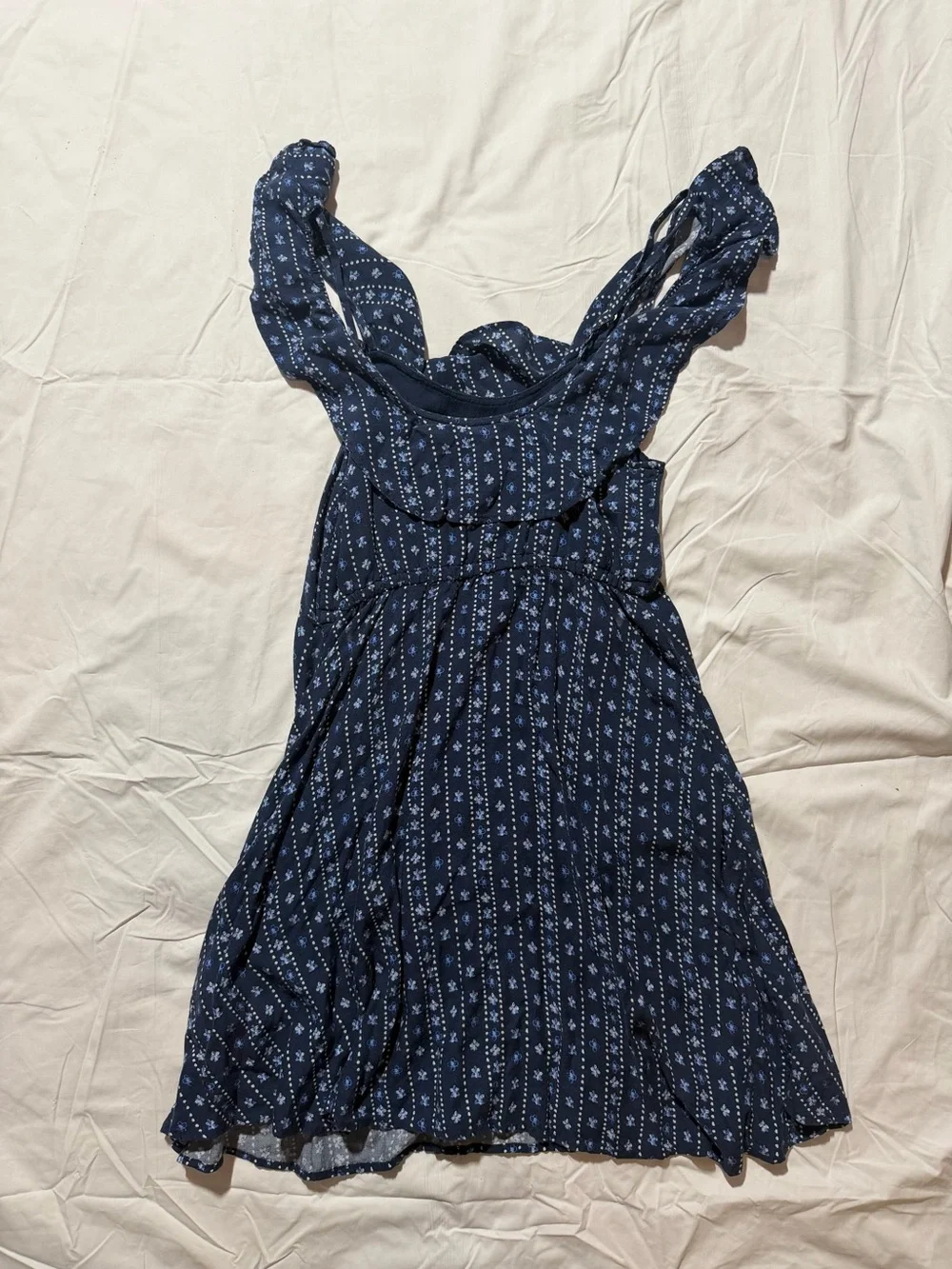 Abercrombie Kids ruffle sleeve fit-and-flare dress size Medium